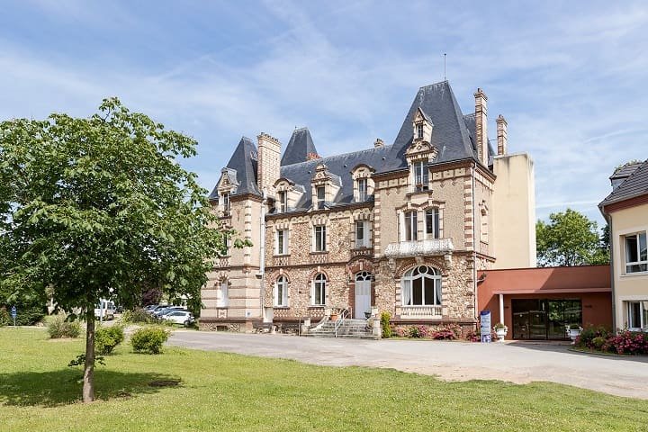 Ehpad Revente Château du Haut Venay par Colisee