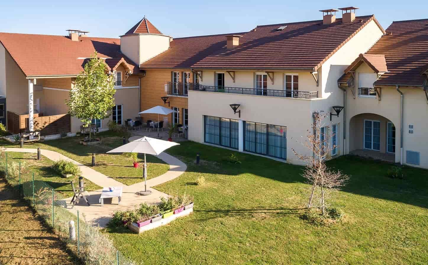 Ehpad Résidence de Courcelles Rochefort-sur-Nenon